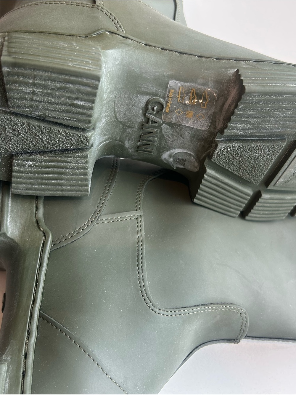 Olive Green Recycled Rubber Country Boot - Picture 3 of 3